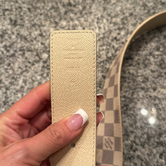 LOUIS VUITTON Damier Azur - Initiales 40mm Reversible Belt - Unisex - NWT - Picture 12 of 13